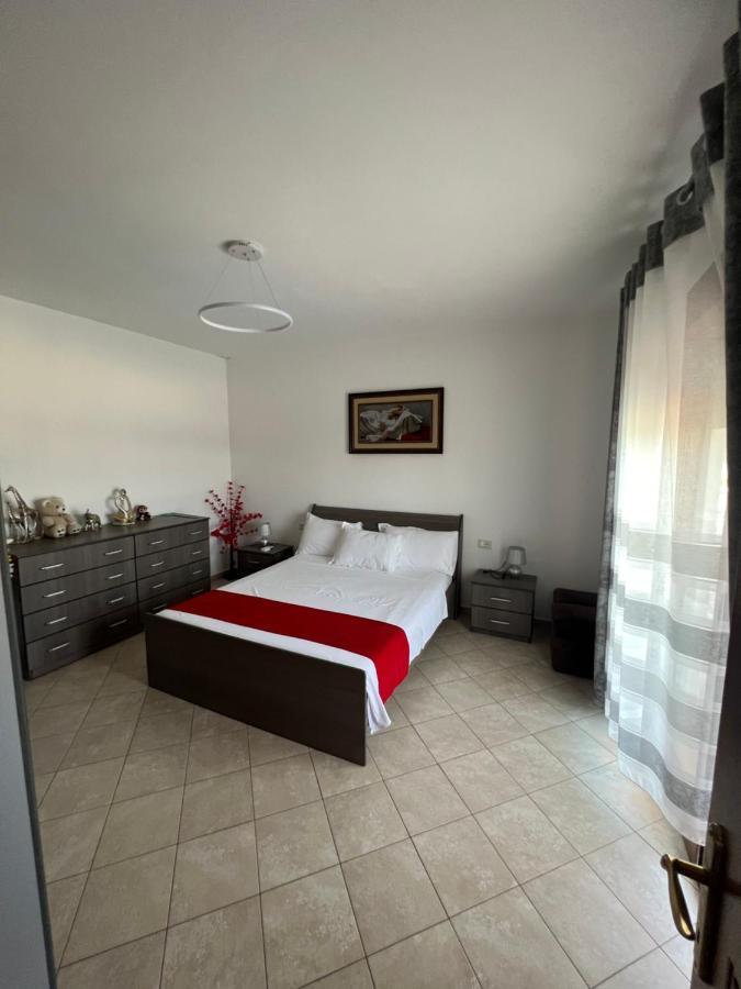 Hotel Gjoci 3*